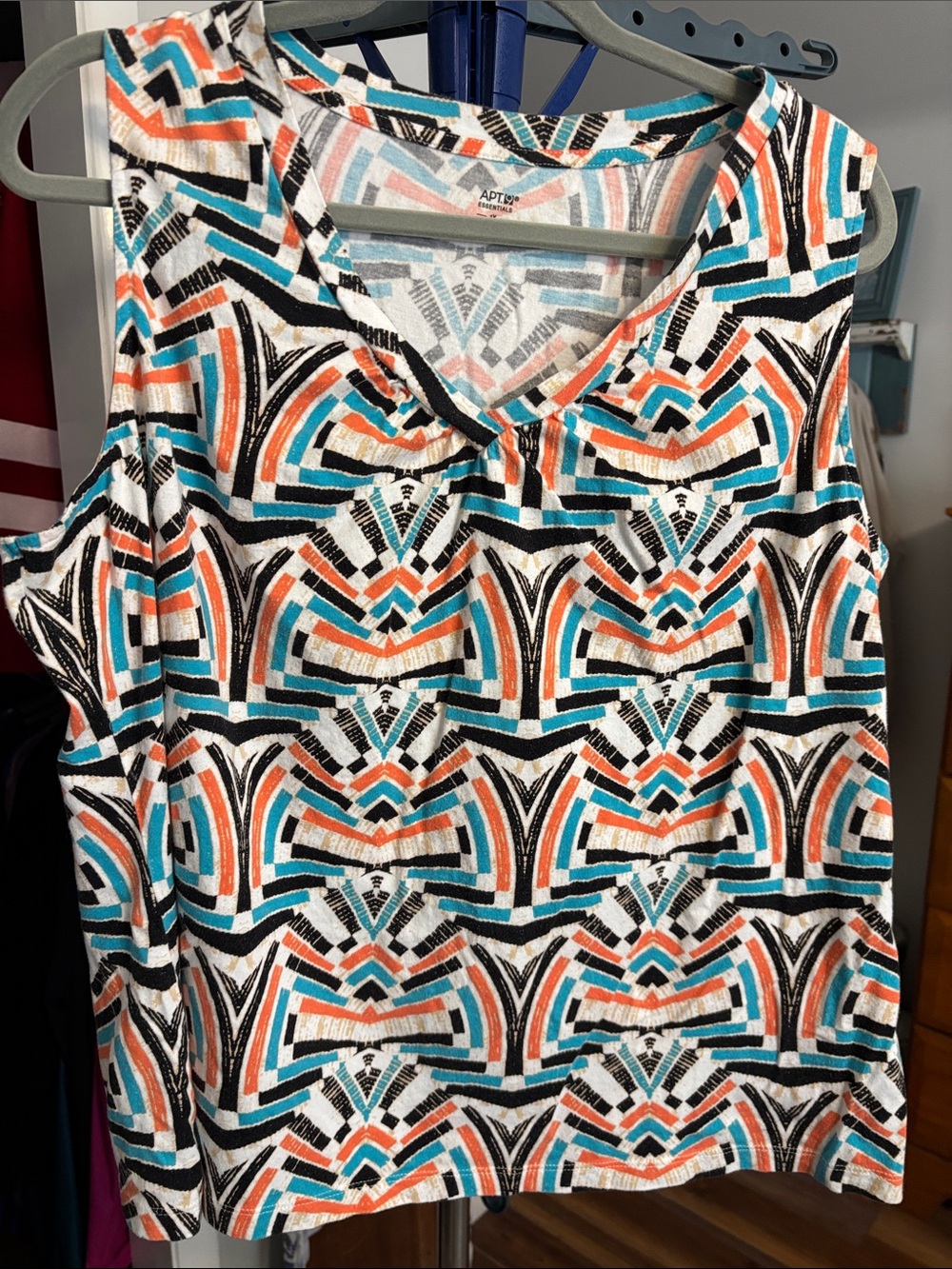 Apt. 9 Sleeveless Geometric Print Tank Top in White, Teal & Orange